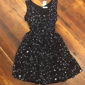 LA Soul Celestial dress! Ties in back, Pockets!!!